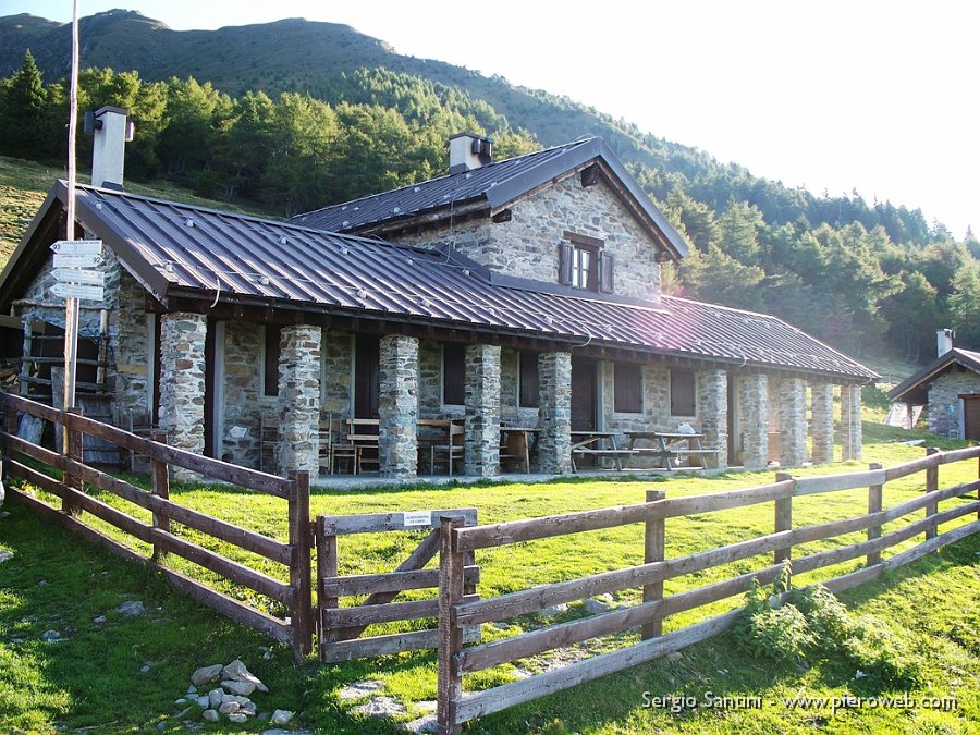 01 Rifugio Malga Corte punto di partenza.JPG